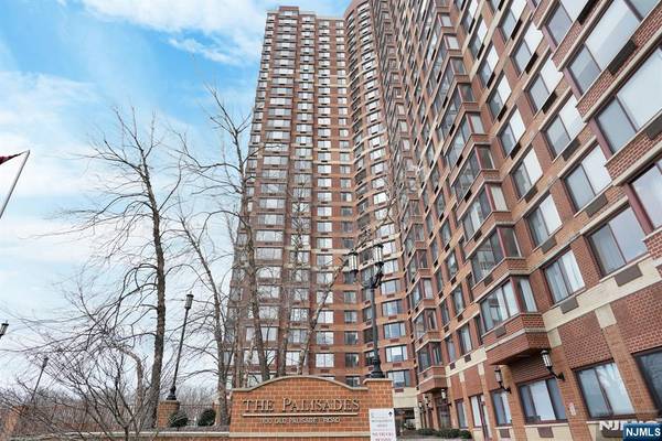 100 Old Palisade RD #3416, Fort Lee, NJ 07024