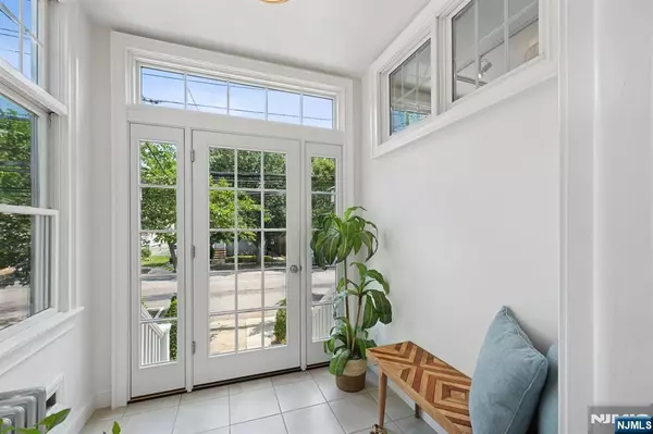 Bayonne, NJ 07002,617 Avenue E