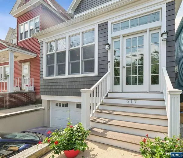 Bayonne, NJ 07002,617 Avenue E