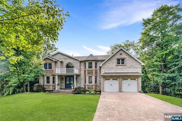 7 Soldatovic CT, Wayne, NJ 07470