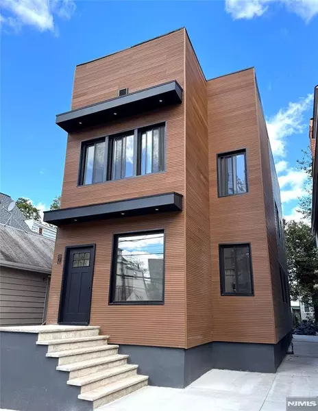 167 Chapman ST, Orange, NJ 07050