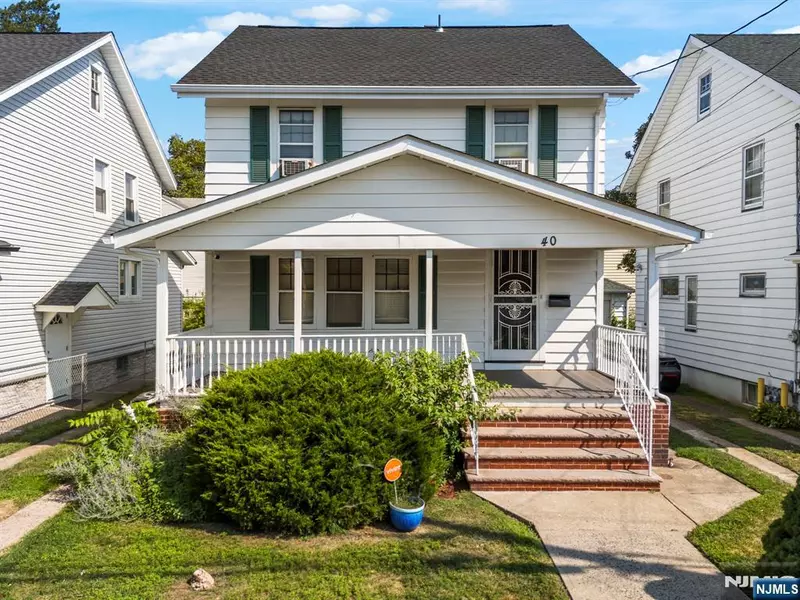 40 8th ST, Clifton, NJ 07011