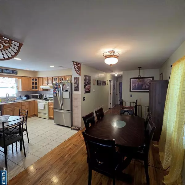 Newark, NJ 07103,71 Hartford ST