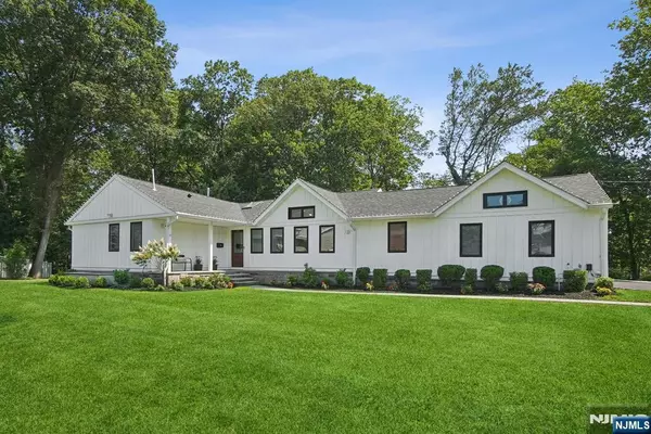 695 Terhune RD, Ridgewood, NJ 07450