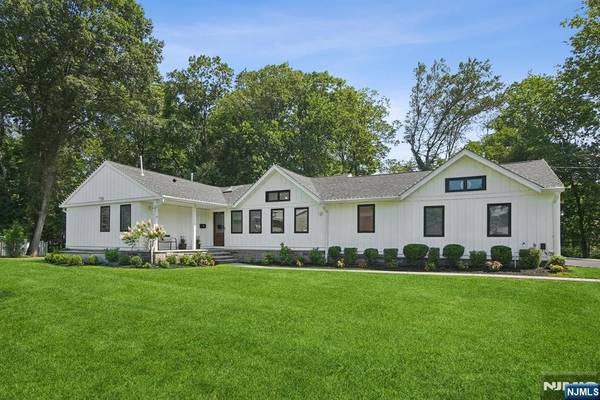 695 Terhune RD, Ridgewood, NJ 07450