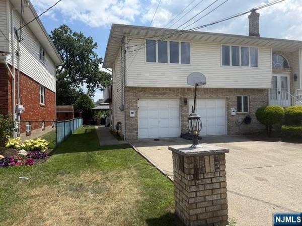 268 Orchard ST, Elmwood Park, NJ 07407