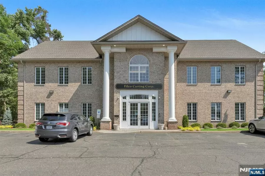 161 McKinley ST, Closter, NJ 07624