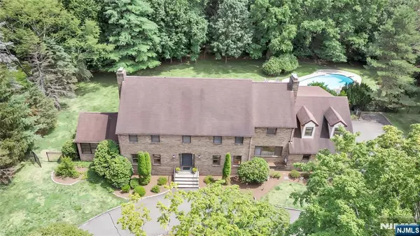 Franklin Lakes, NJ 07417,939 Briarwoods RD