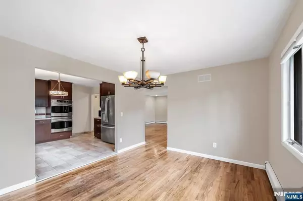 Palisades Park, NJ 07650,421 7th ST
