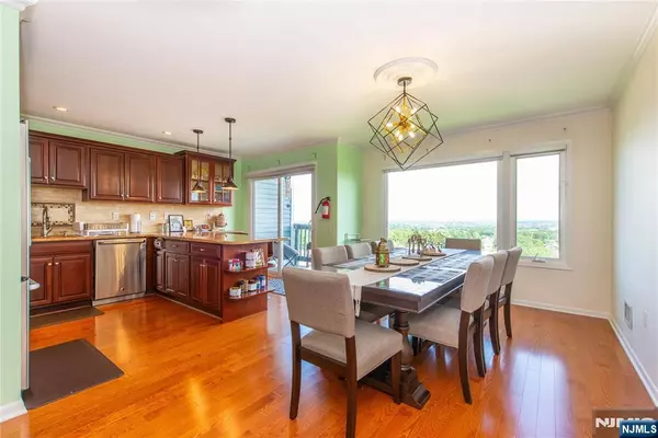 Clifton, NJ 07013,58 Skyview TER #5B