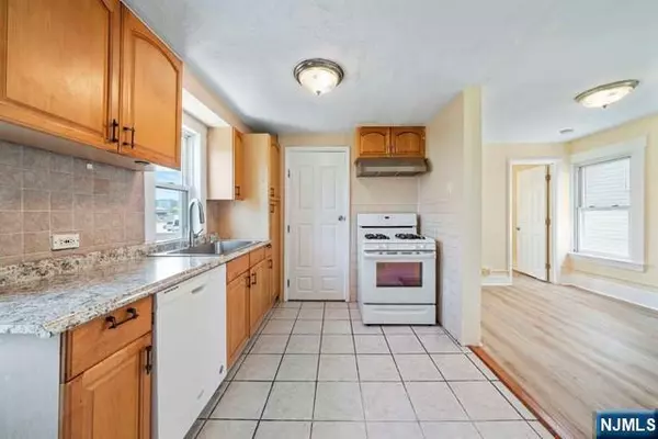 Fort Lee, NJ 07024,1602 Anderson AVE