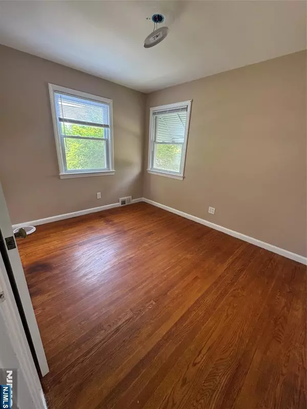 River Edge, NJ 07661,284 Continental AVE