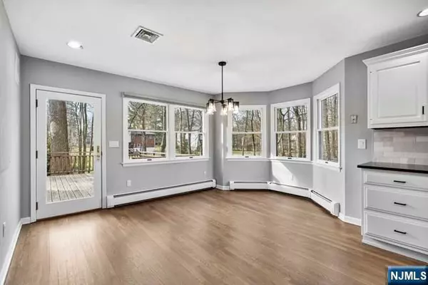 Demarest, NJ 07627,31 Evergreen PL