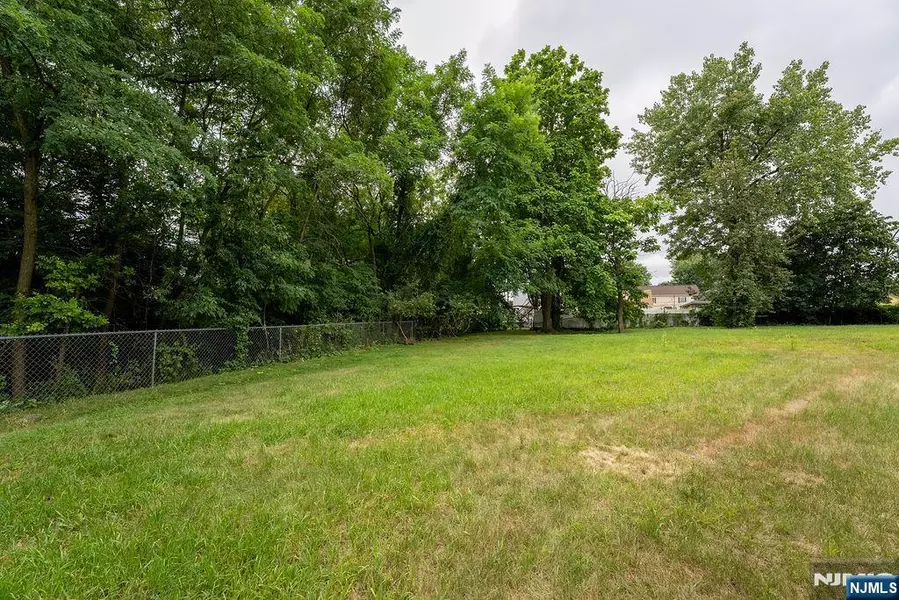 237 Morrissee AVE, Haledon, NJ 07508