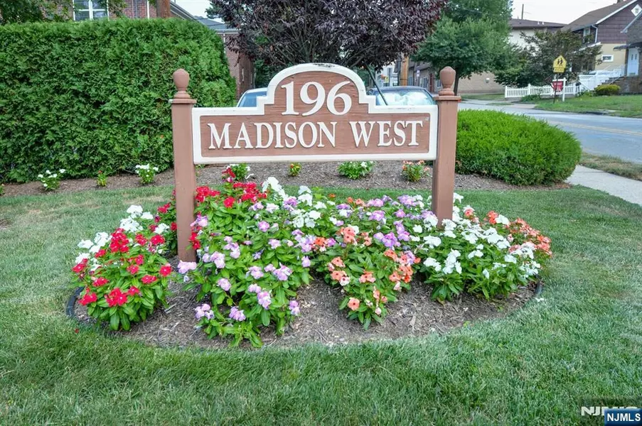 196 W Madison AVE #15, Dumont, NJ 07628