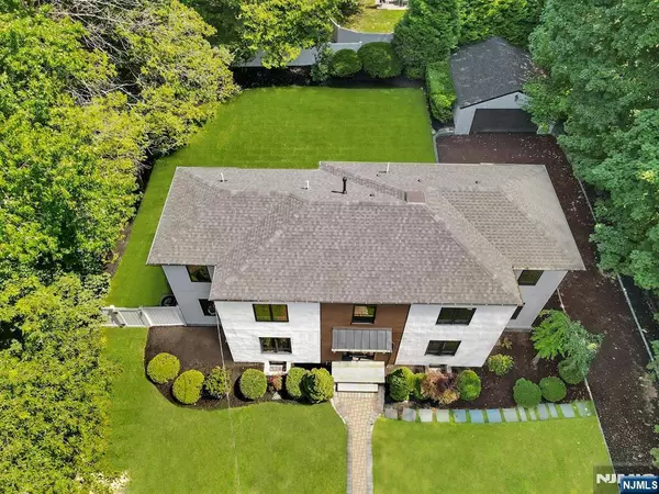 29 Woodland Park DR, Tenafly, NJ 07670