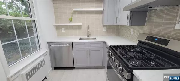 544 Broad AVE #1, Leonia, NJ 07605