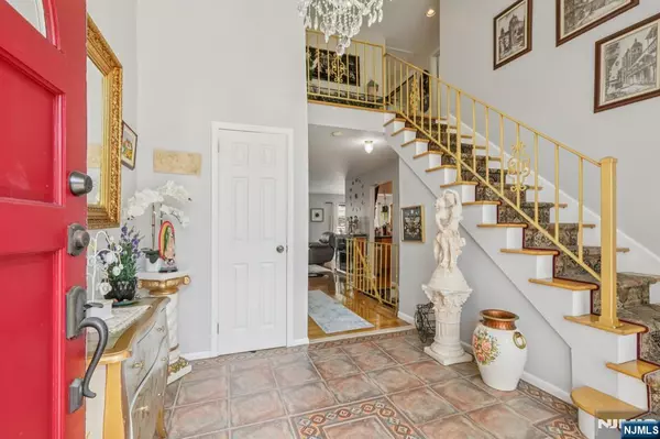 Hasbrouck Heights, NJ 07604,485 Hasbrouck AVE