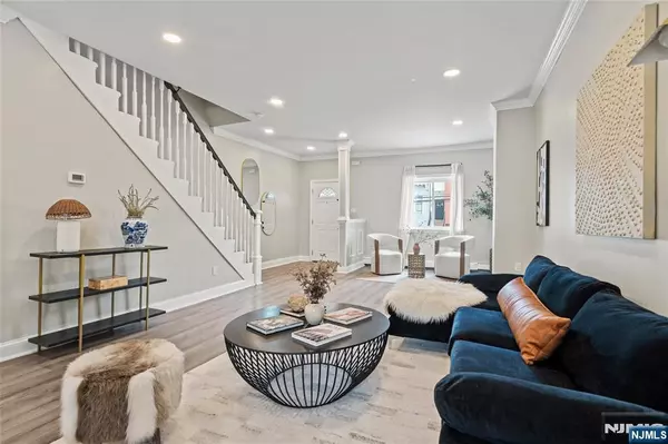 41 Irving ST, Jersey City, NJ 07307