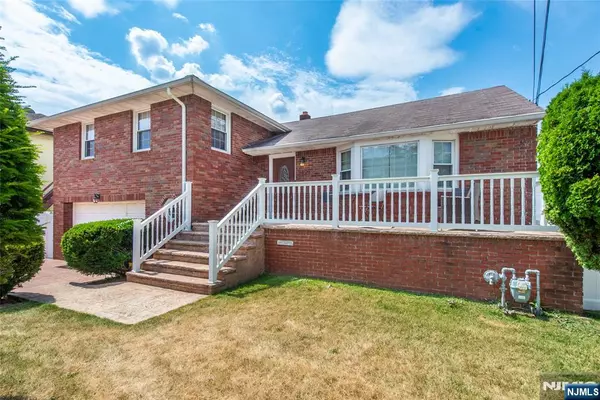 22 Mount Pleasant, Woodland Park, NJ 07424