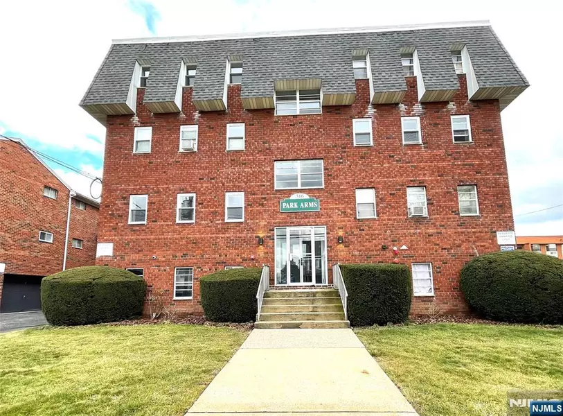 316 Park ST #2A, Hackensack, NJ 07601