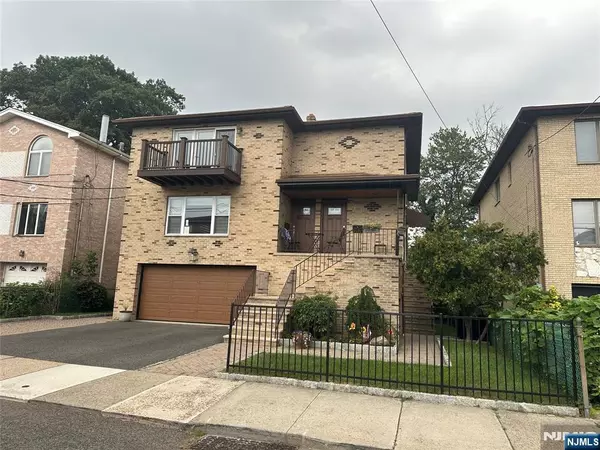 29 Marion AVE #2FL, Cliffside Park, NJ 07010