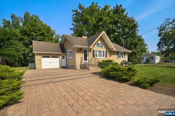 86 Hinchman AVE, Wayne, NJ 07470