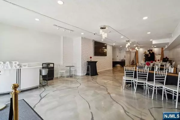 Fort Lee, NJ 07024,1207 Anderson AVE