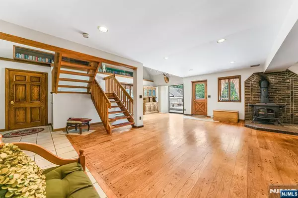 Montville Township, NJ 07045,42 Upper Mountain AVE