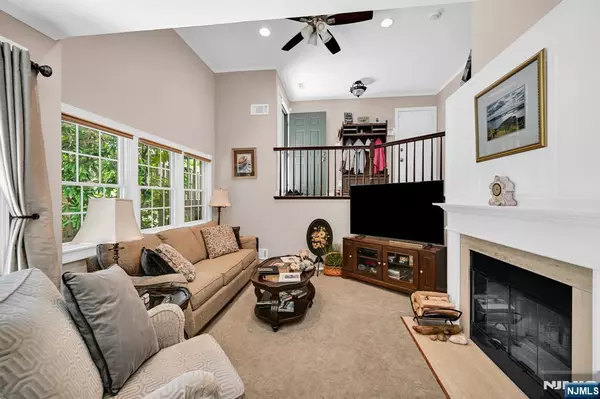West Milford, NJ 07480,33 Concord RD #F