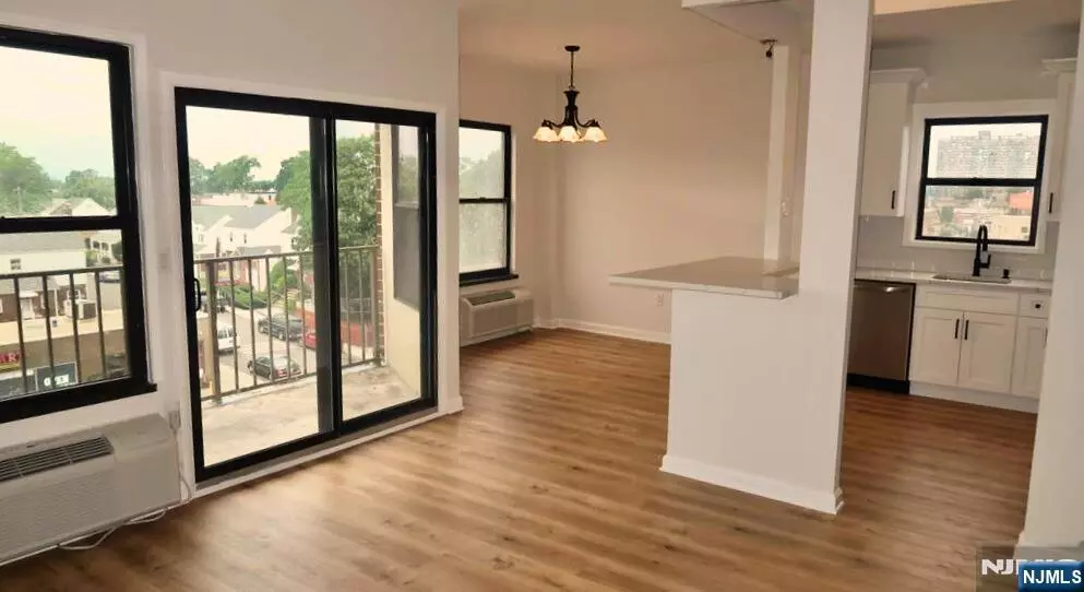 584 Anderson AVE #5C, Cliffside Park, NJ 07010
