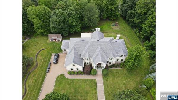 7 Margulis CT, West Orange, NJ 07052