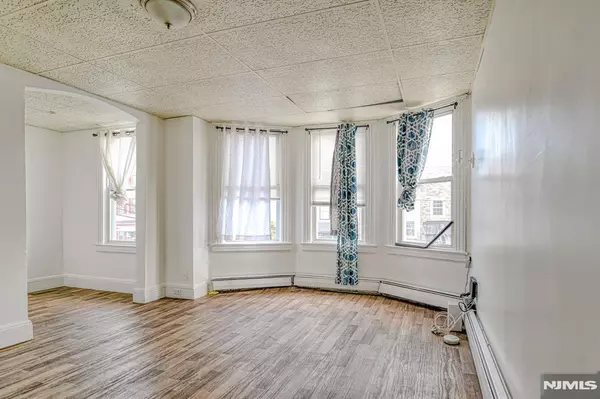 Elizabeth, NJ 07206,19 Rankin ST