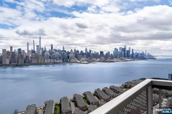 6600 Boulevard East #23C-PH, West New York, NJ 07093