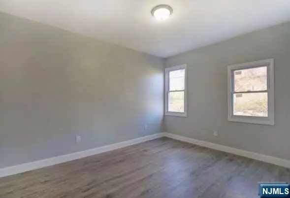 Newark, NJ 07104,76 Highland AVE #2