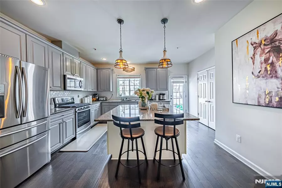 68 Wesmont DR #3803, Wood Ridge, NJ 07075