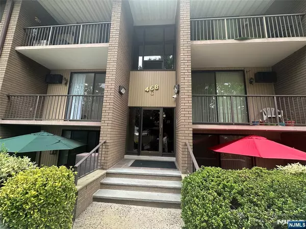 468C Liberty ST #209C, Little Ferry, NJ 07047