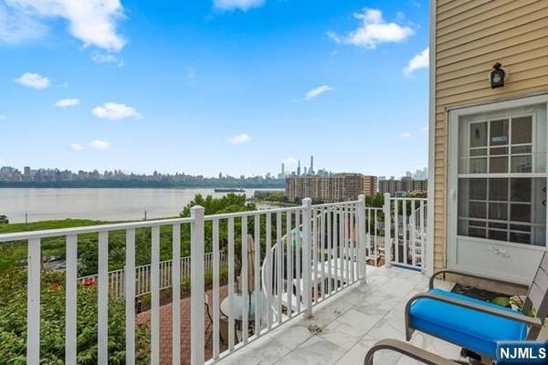 32 Bergen Ridge RD, North Bergen, NJ 07047