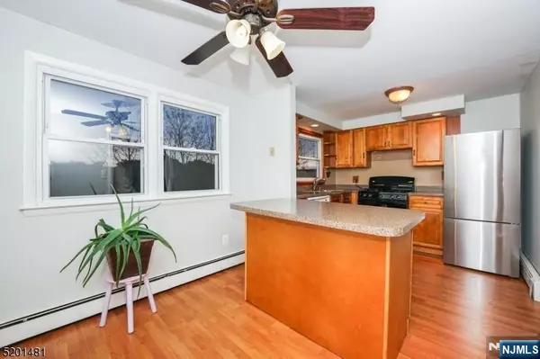 Woodland Park, NJ 07424,142 Maple AVE