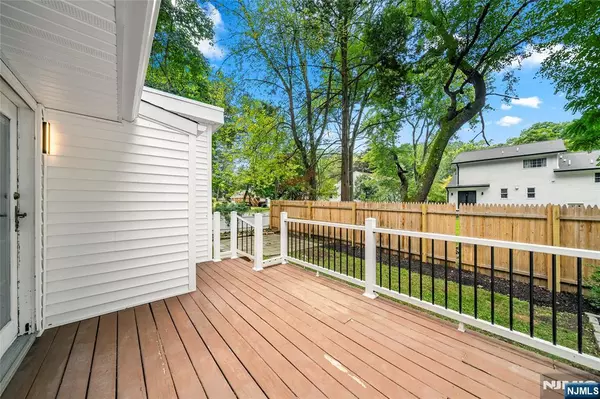 Closter, NJ 07624,47 5th ST