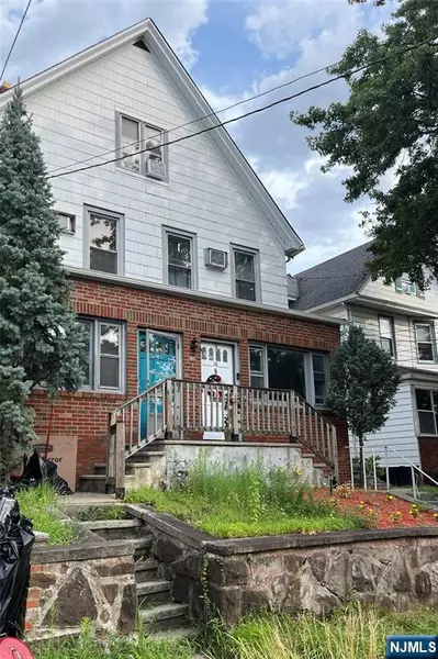 48 High ST, East Rutherford, NJ 07073