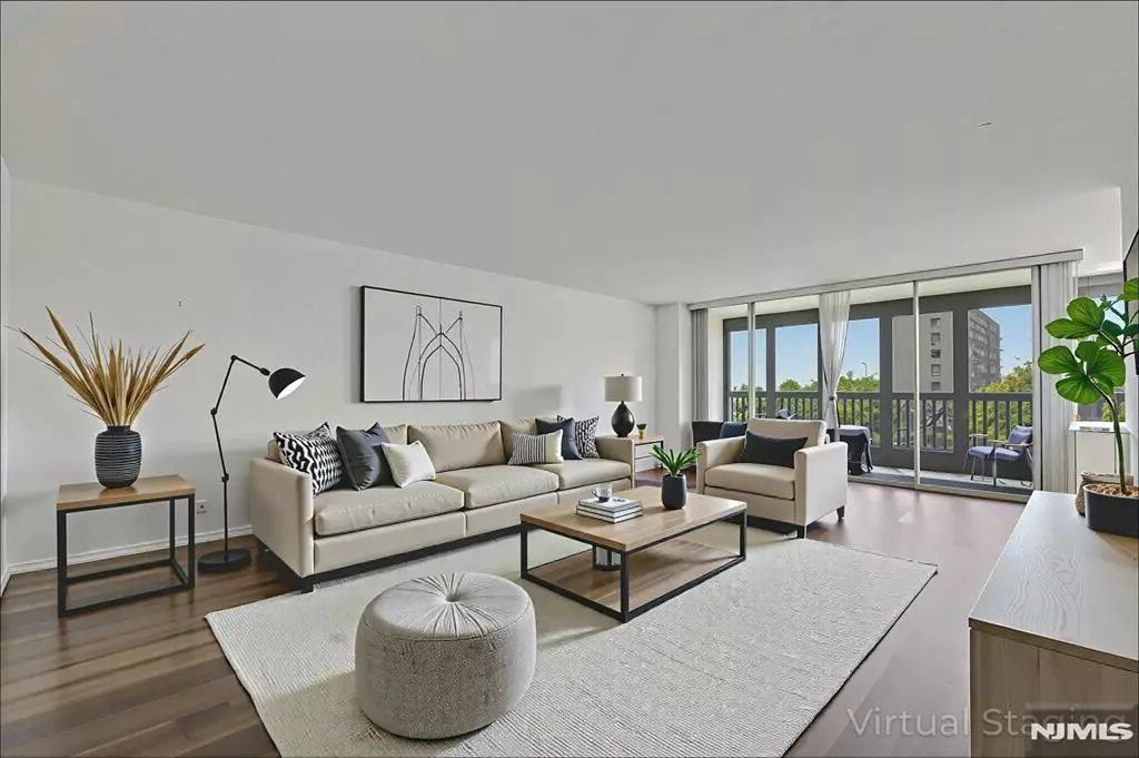 Fort Lee, NJ 07024,5 Horizon RD ##503