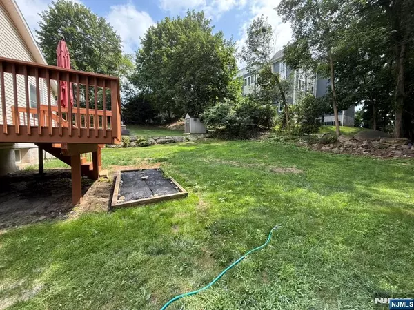 Mahwah, NJ 07430,121 Reich AVE #A