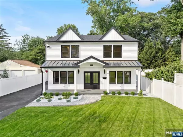 199 Midwood RD, Paramus, NJ 07652