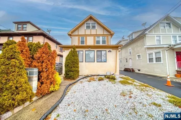 518 79th ST #2, North Bergen, NJ 07047