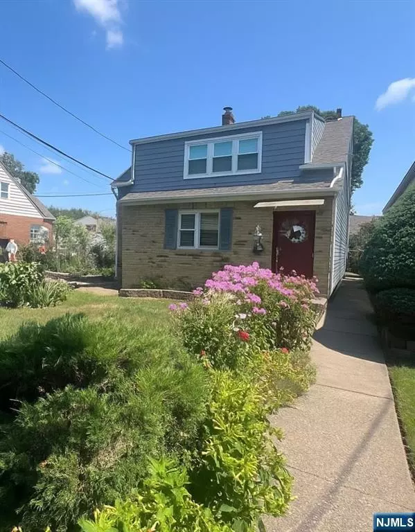 52 La Salle AVE #1, Clifton, NJ 07013