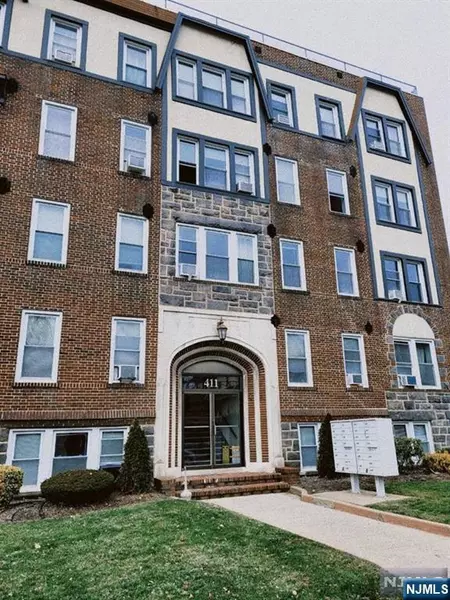 411 Highland AVE #D4, Palisades Park, NJ 07650