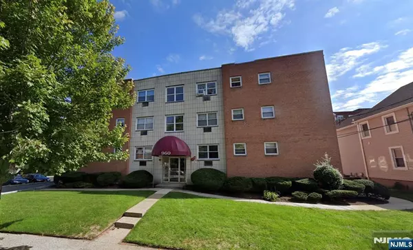 960 Main ST #6, Hackensack, NJ 07601