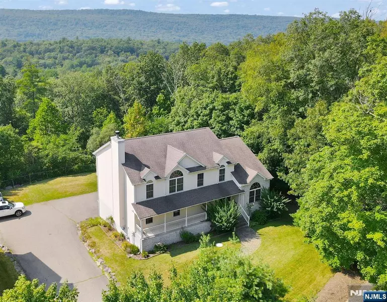 1731 Macopin RD, West Milford, NJ 07480