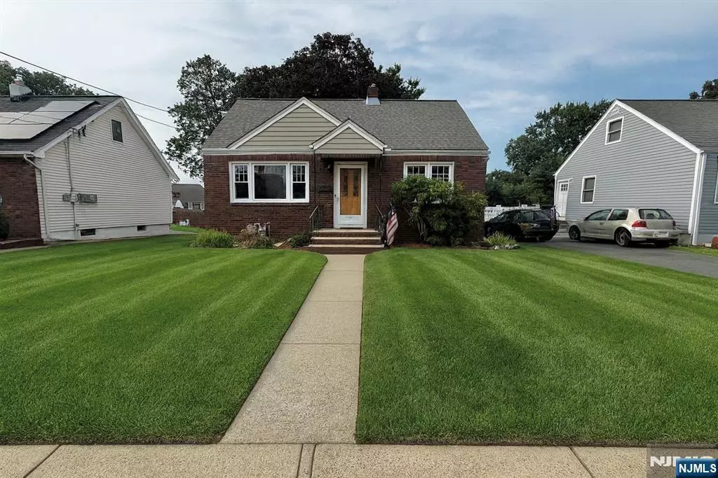 Garfield, NJ 07026,23 Center CT